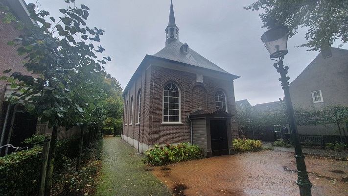 Wandeling over Ons Kloosterpad van Oisterwijk naar de Abdij van Koningshoeven bij het Napoleonskerkje