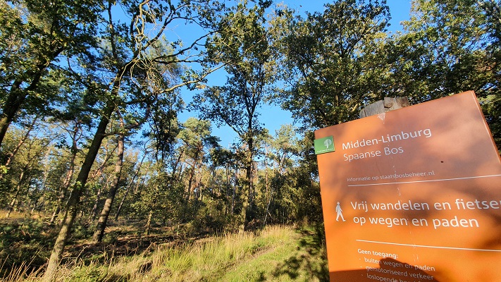 Wandeling over Trage Tocht Heibloem bij het Spaanse Bos