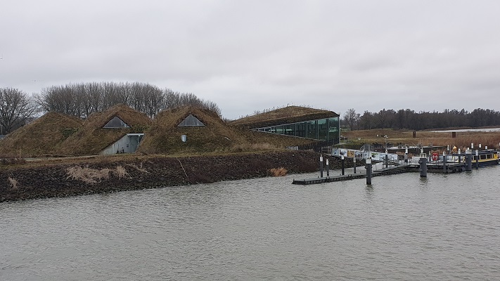 Wandeling over het Biesboschpad door de Noordwaardpolder bij het Biesboschmuseum