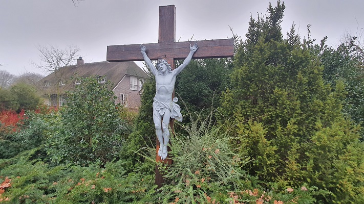 Trage Tocht Lennisheuvel bij kruisbeeld bij Den Eijngel