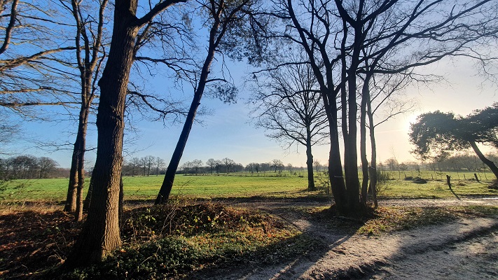 Wandeling over smokkelpaden bij Strijbeek
