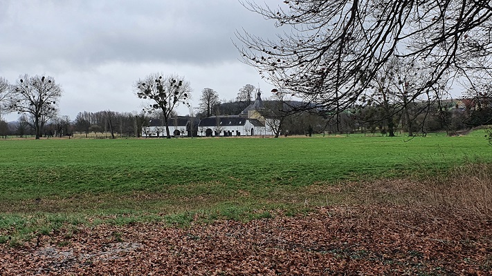 Wandeling over Trage Tocht Valkenburg bij kasteel Genhoes