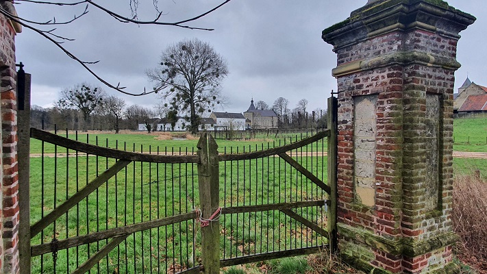Wandeling over Trage Tocht Valkenburg bij kasteel Genhoes