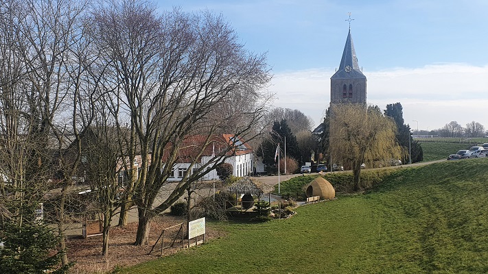 klompenpad-hiensepad-7 Klompenpad Hiensepad bij de kerk van Hien