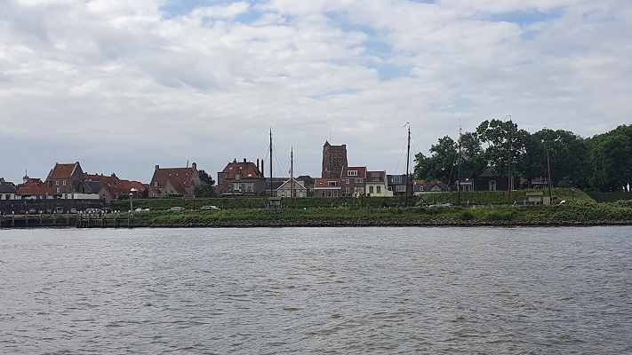 Wandeling Trage Tocht Gorinchem op de watertaxi van Gorinchem naar Slot Loevestein