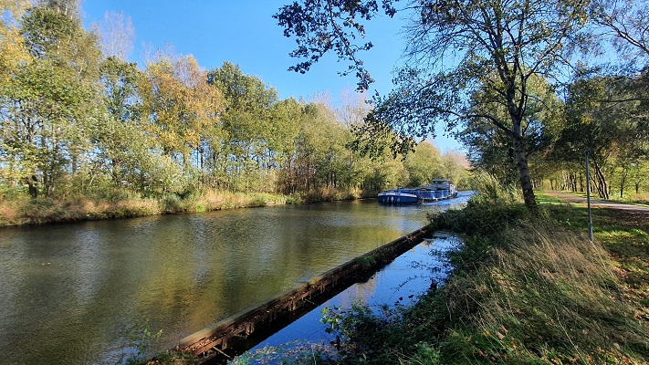 Wandeling over Ons Kloosterpad van Hooydonk naar Aarle-Rixtel bij het Wilhelminakanaal