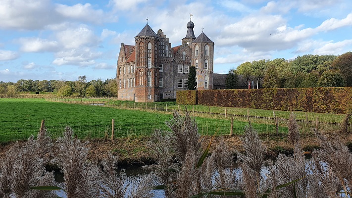 Wandeling over Ons Kloosterpad van Hooydonk naar Aarle-Rixtel bij kasteel Croy