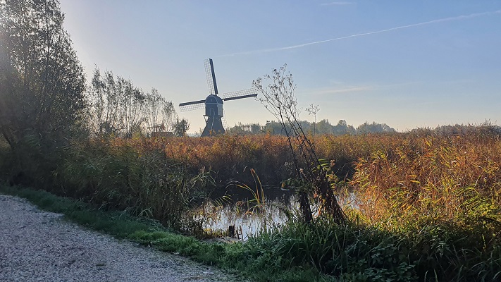 Wandeling over Trage Tocht Lexmond bij de Vlietmolen