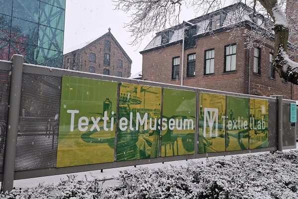 Wandeling over de Zalige wandeling van Peerke Donders bij het Textielmuseum
