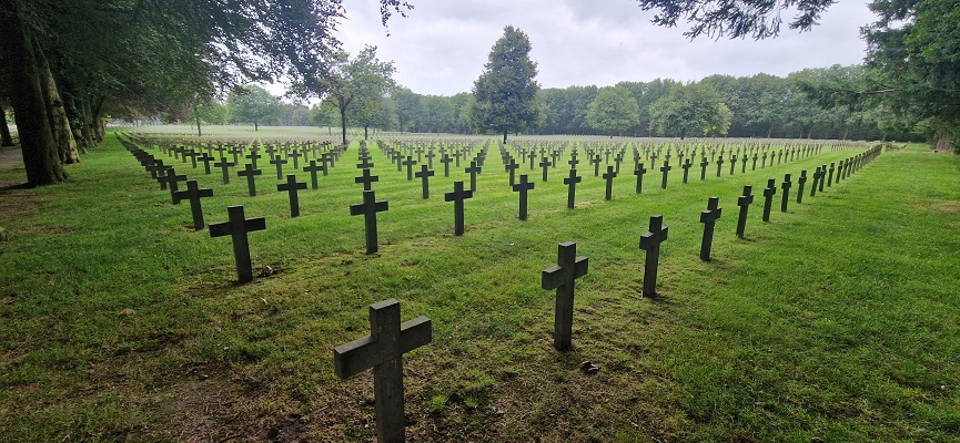 Rondje Ysselstein over Paardekop en Duiste Militaire Begraafplaats