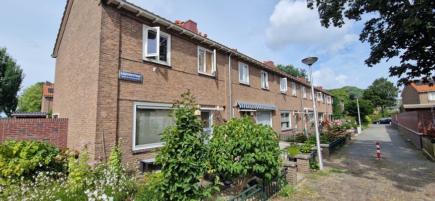 Wandelen in de echte woonwijken in Nijmegen