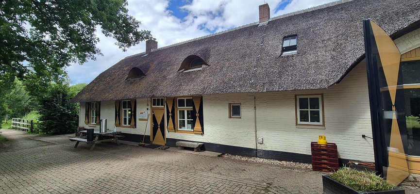 Langs de Brabantse Aa van Kasteel Heeswijk naar Kasteel Beekveld in Berlicum
