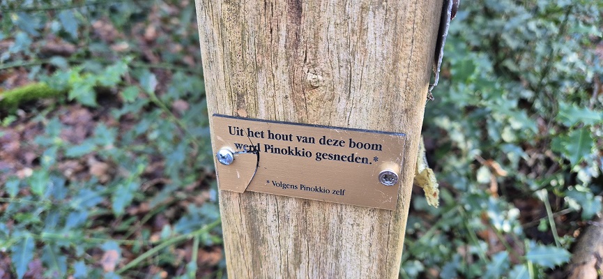 Wandeling langs Nutteloze Borden in Genk (B)