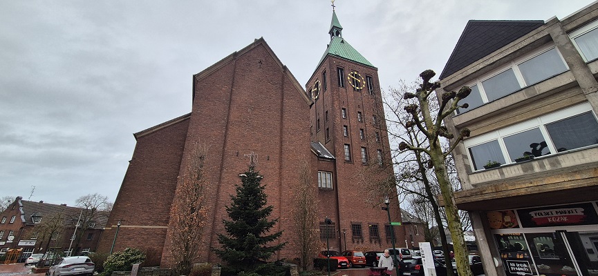 Rondje Weeze bij de kerk Sint Cyriakus