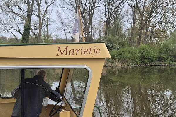 Wandeling Kort en Prachtig Enspijk bij fiets-voetveer Marietje