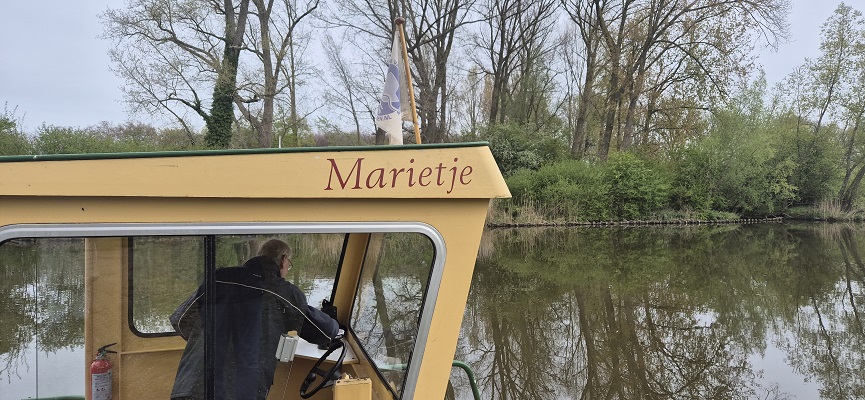 Wandeling Kort en Prachtig Enspijk bij fiets-voetveer Marietje