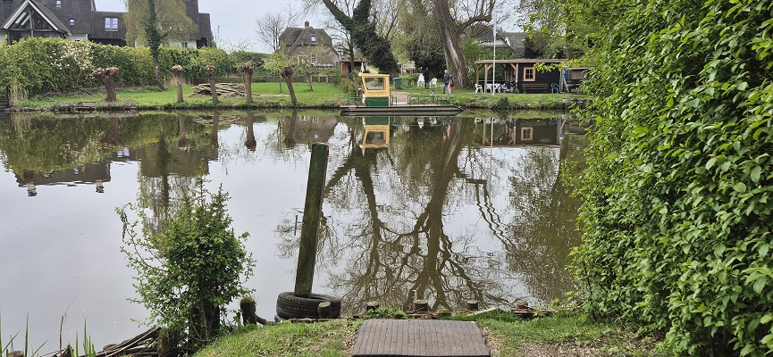 Wandeling Kort en Prachtig Enspijk bij fiets-voetveer Marietje