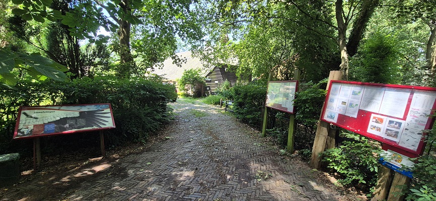 Wandeling over Trage Tocht De Wijk bij ooievaars buitenstation De Lokkerij