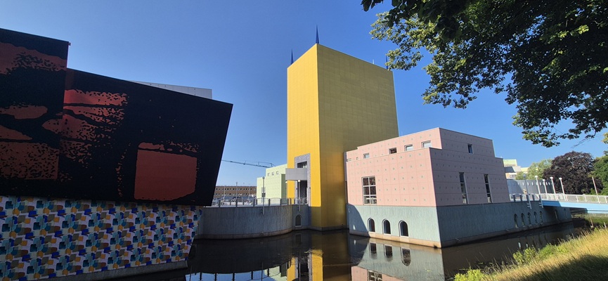 Wandeling over Trage Stadse Tocht Groningen bij het Groninger Museum