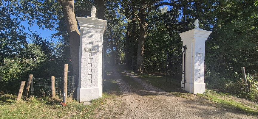 Wandeling over Knopenrondje Landgoed den Berg in Dalfsen bij Berkenhorst