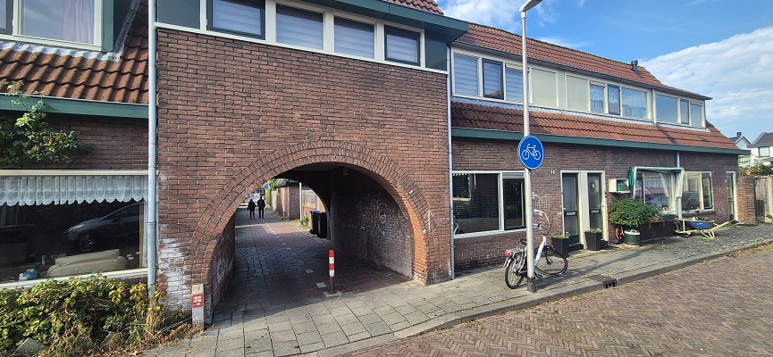 Wandeling over Trage Tocht Naarden Vesting in de Brediuswijk in Bussum