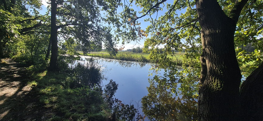 Wandeling over Trage Tocht Naarden Vesting bij de Karnemelksloot