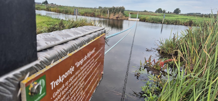 Wandeling over Trage Tocht Wilnis bij trekpontje Langs de Bijleveld