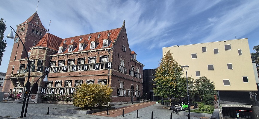 Wandeling over Trage Tocht Zeist bij het oude raadhuis in Zeist